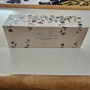 Miss Dior Rose Bath Bombs
